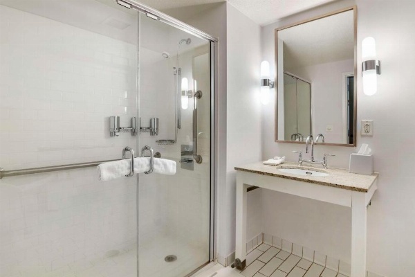 Bangor Aviator Hotel, Best Western Premier Collection image 24
